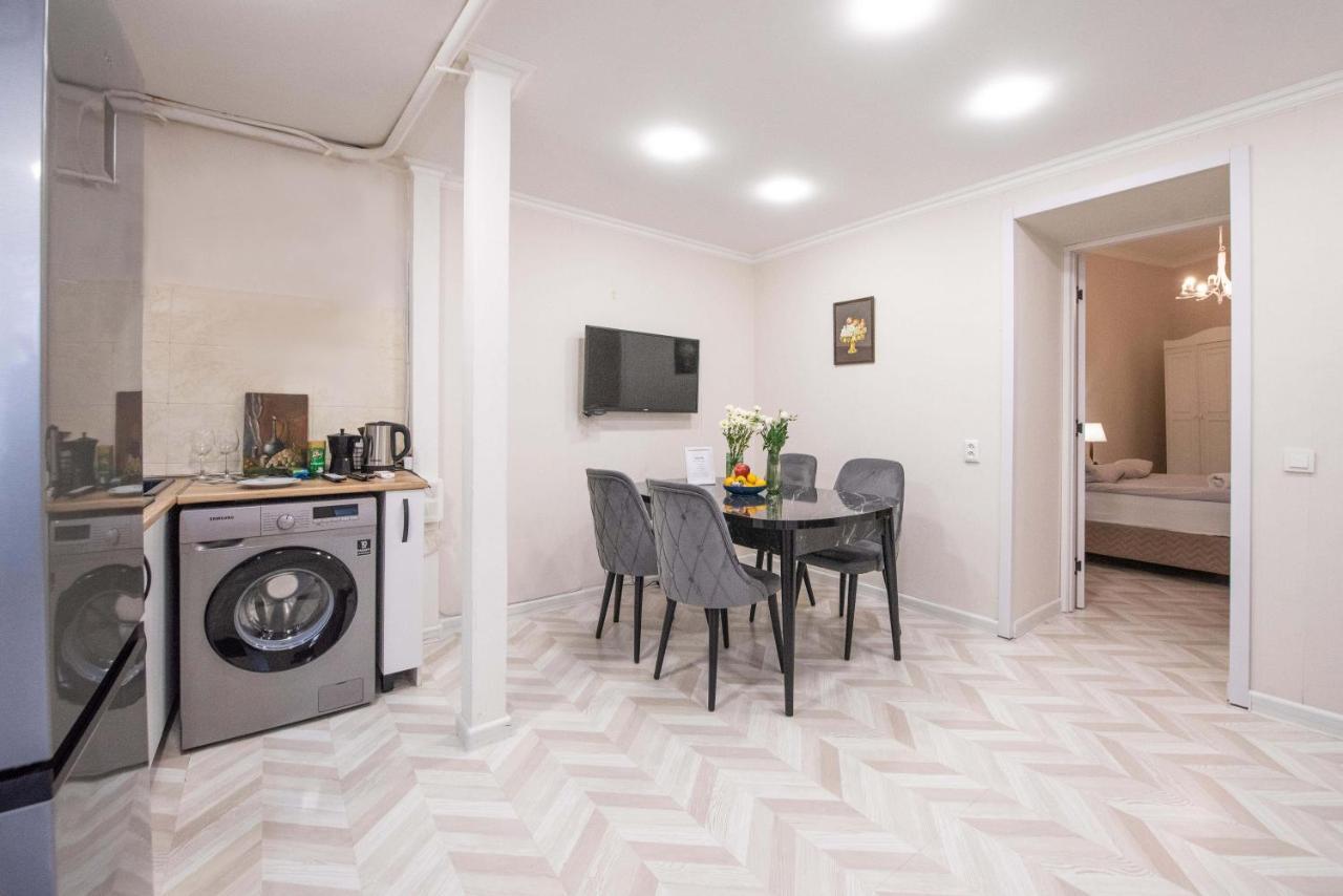 Old Town-Booking Apartment Тбілісі Екстер'єр фото
